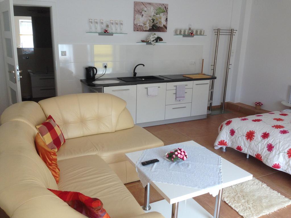 Apartamenty Kris Mikołajki Екстериор снимка